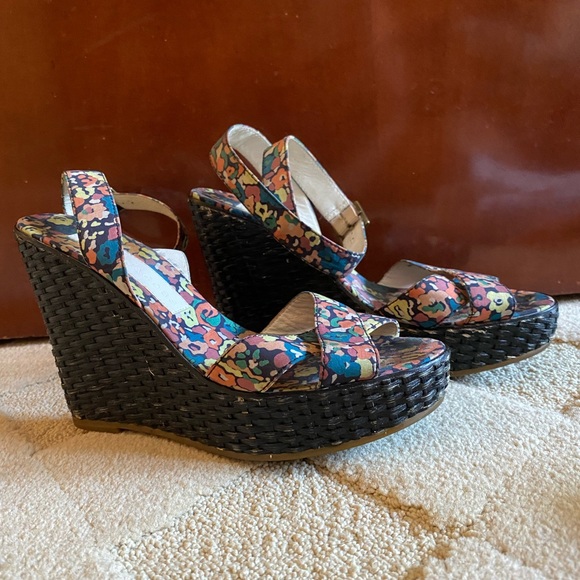Marc Jacob’s floral printed wedge sandals - Picture 1 of 12